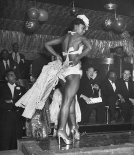 Concurso de disfraces en el Urban League Ball en el Savoy Ballroom 1949